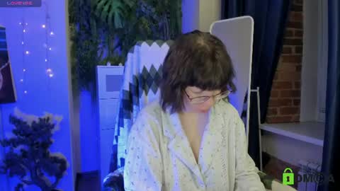 Melissa online show from 06-25-26, 09:19