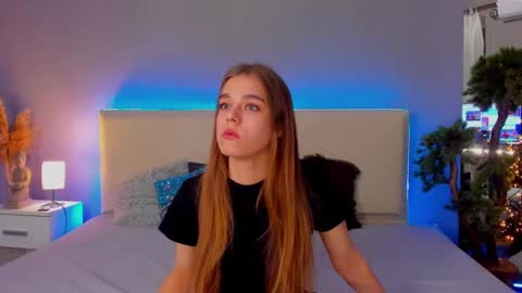 Snapshot of melissacrayzy chatting on 02-24-25, 06:05 MelissaCrayzy online show from 02-24-25, 06:05