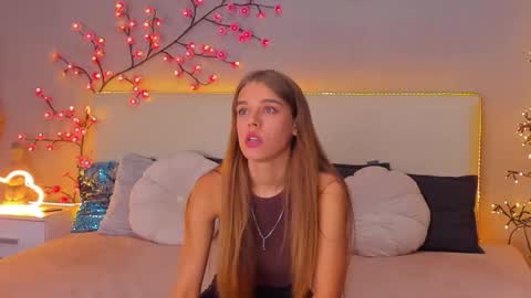 Snapshot of melissacrayzy chatting on 09-09-25, 12:15 MelissaCrayzy online show from 09-09-25, 12:15