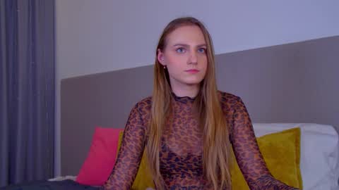 Snapshot of melissamelrey chatting on 02-09-25, 05:22 MelissaBerry online show from 02-09-25, 05:22