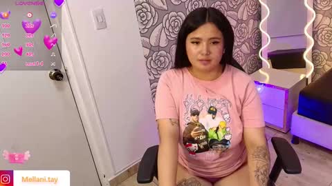Snapshot of mellani_tay chatting on 02-18-25, 06:04 Mellani  online show from 02-18-25, 06:04