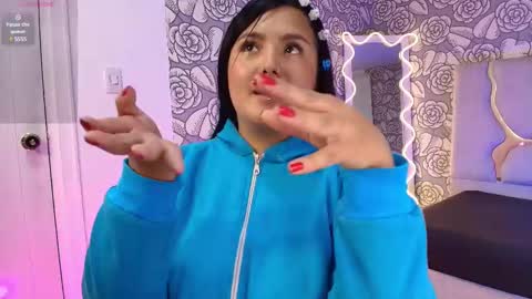 Snapshot of mellani_tay chatting on 02-25-25, 06:14 Mellani  online show from 02-25-25, 06:14