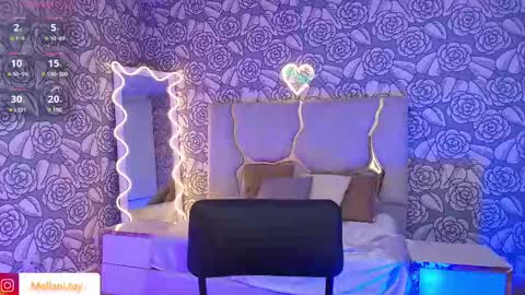 Snapshot of mellani_tay chatting on 03-01-25, 09:40 Mellani  online show from 03-01-25, 09:40