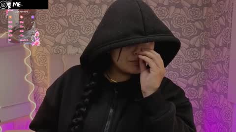 Snapshot of mellani_tay chatting on 10-01-25, 03:12 Mellani  online show from 10-01-25, 03:12