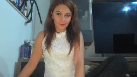 MellyMell  online show from 10-10-25, 06:51