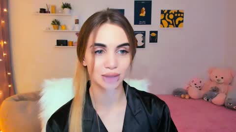 Tessa online show from 01-09-25, 08:44