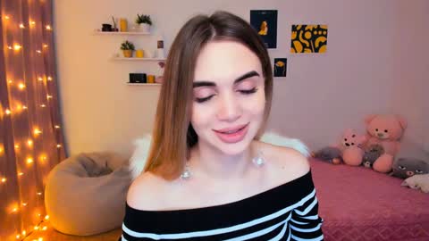 Tessa online show from 01-17-25, 01:25