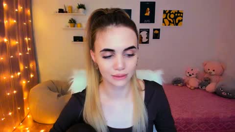 Tessa online show from 02-02-25, 11:11