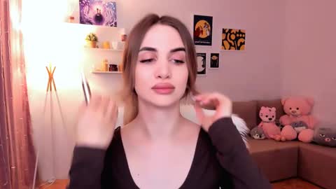 Tessa online show from 03-05-25, 11:38