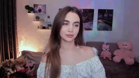 Tessa online show from 12-18-25, 09:54