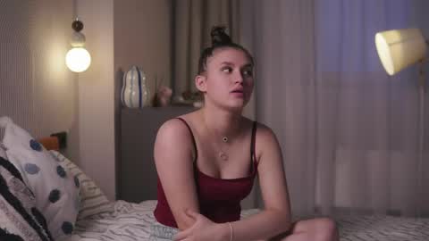 Lia online show from 04-13-26, 03:28