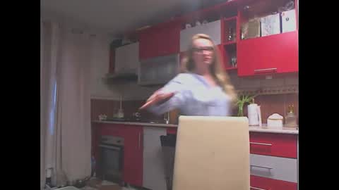 Snapshot of melly_rosey chatting on 03-12-26, 05:46 Melly online show from 03-12-26, 05:46