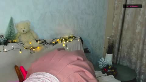 Snapshot of melmooon chatting on 01-02-25, 06:34 MelMooon online show from 01-02-25, 06:34