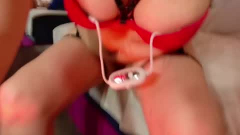 Snapshot of melo_deborah chatting on 10-28-25, 07:38 Debora online show from 10-28-25, 07:38