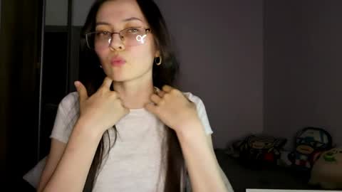 Nika online show from 05-19-26, 04:24