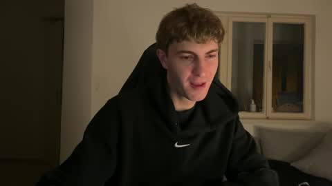 Melodicass online show from 11-28-25, 11:51