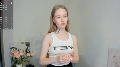 Snapshot of melodievejar chatting on 02-03-26, 04:54 melodievejar online show from 02-03-26, 04:54