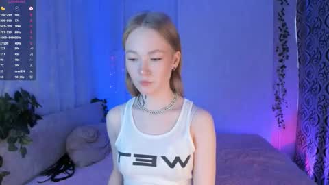 Snapshot of melodievejar chatting on 02-25-26, 04:55 melodievejar online show from 02-25-26, 04:55