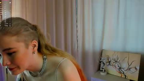 Snapshot of melodievejar chatting on 07-03-26, 04:30 melodievejar online show from 07-03-26, 04:30
