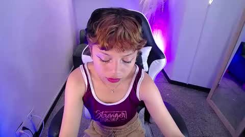 Snapshot of melody701583as chatting on 02-03-26, 12:32 melody701583as online show from 02-03-26, 12:32