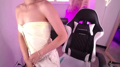 Snapshot of melody701583as chatting on 02-24-26, 01:20 melody701583as online show from 02-24-26, 01:20