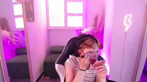 Snapshot of melody701583as chatting on 03-06-26, 01:29 melody701583as online show from 03-06-26, 01:29