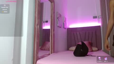 Snapshot of melody_mercy chatting on 02-07-25, 12:06 melody_mercy online show from 02-07-25, 12:06