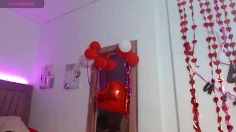 Snapshot of melody_mercy chatting on 02-15-25, 12:11 melody_mercy online show from 02-15-25, 12:11