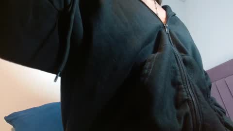 Snapshot of melody_mercy chatting on 03-01-25, 03:05 melody_mercy online show from 03-01-25, 03:05