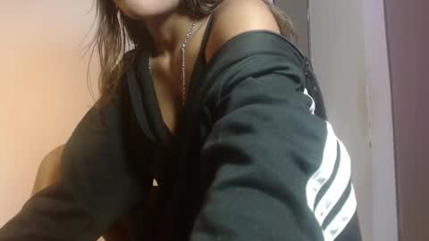 Snapshot of melody_mercy chatting on 03-10-25, 12:15 melody_mercy online show from 03-10-25, 12:15