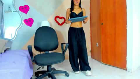 Snapshot of melody_mercy chatting on 04-21-26, 12:22 melody_mercy online show from 04-21-26, 12:22