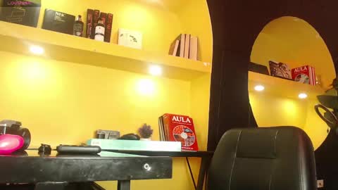 Snapshot of melodyblazze chatting on 05-17-26, 03:26 online show from 05-17-26, 03:26