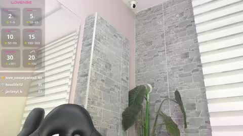 Snapshot of melodyblazze chatting on 06-07-26, 11:25 online show from 06-07-26, 11:25