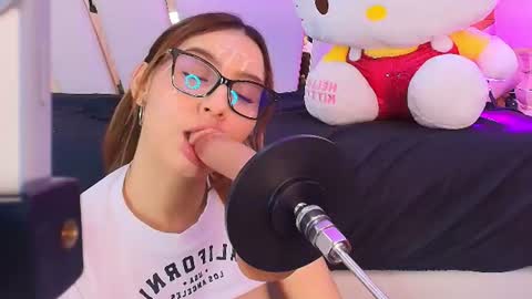 Melody online show from 07-28-26, 04:39