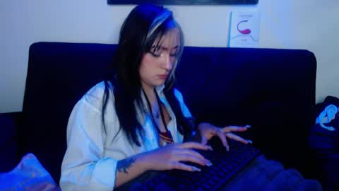 MELODY  online show from 04-12-26, 07:57