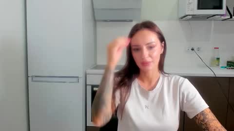 Snapshot of melodyhewit chatting on 05-23-26, 05:12 Masha online show from 05-23-26, 05:12
