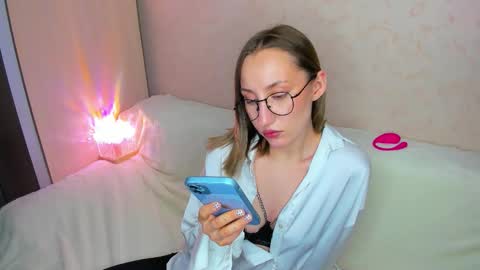 Kaylie online show from 02-05-26, 09:19