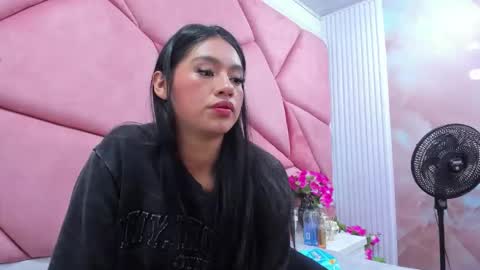 Melodysmithass online show from 03-10-26, 02:27