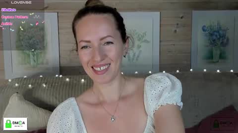 Snapshot of melodyys chatting on 09-25-25, 03:38 Melody My schedule this week Wednesday Thursday Sunday online show from 09-25-25, 03:38