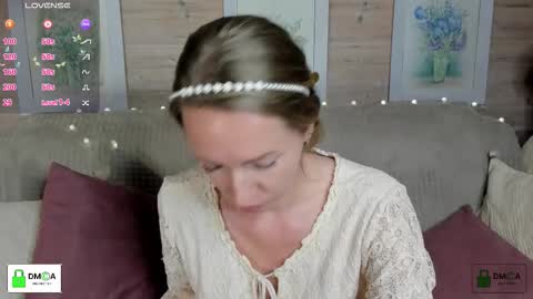 Snapshot of melodyys chatting on 09-28-25, 04:23 Melody My schedule this week Wednesday Thursday Sunday online show from 09-28-25, 04:23