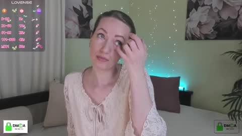 Snapshot of melodyys chatting on 02-08-26, 03:15 Melody My schedule this week Wednesday Thursday Sunday online show from 02-08-26, 03:15