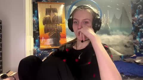 Snapshot of melonygriffen chatting on 11-03-25, 05:25 Hi Im Aria 18 years old online show from 11-03-25, 05:25