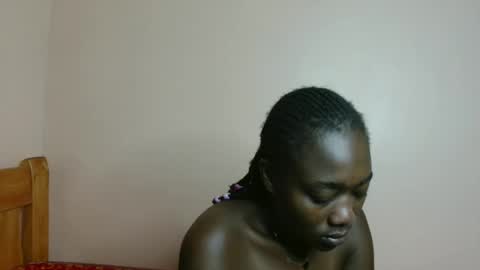 Snapshot of melrose_nadia chatting on 04-30-26, 01:28 mel online show from 04-30-26, 01:28