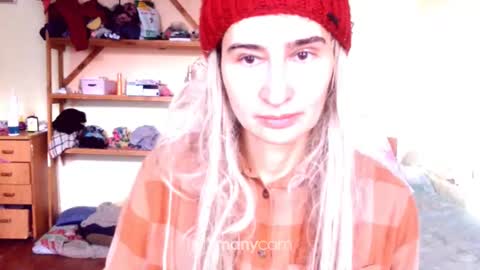 Snapshot of memorningdew chatting on 01-09-25, 06:17 Yummygirl online show from 01-09-25, 06:17