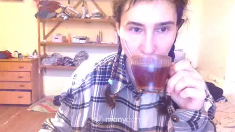 Snapshot of memorningdew chatting on 01-25-25, 06:23 Yummygirl online show from 01-25-25, 06:23