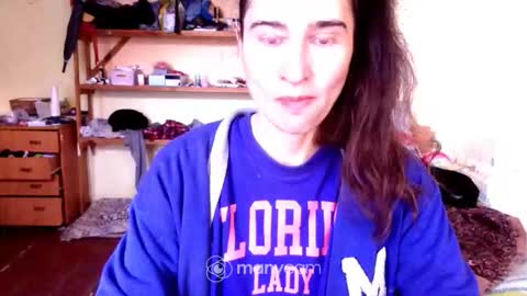 Snapshot of memorningdew chatting on 11-02-25, 06:49 Yummygirl online show from 11-02-25, 06:49