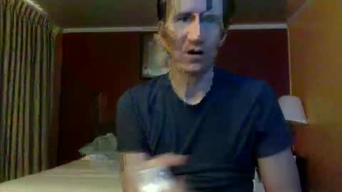 memyselfnirene804 online show from 02-10-25, 09:58