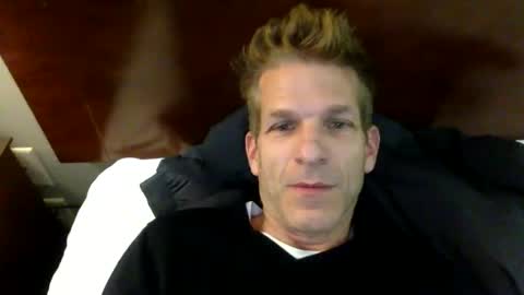 Snapshot of men2024again chatting on 11-13-25, 04:55 Andres online show from 11-13-25, 04:55