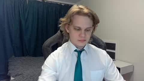 Mickey online show from 12-22-24, 04:28