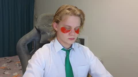 Mickey online show from 01-22-25, 02:04